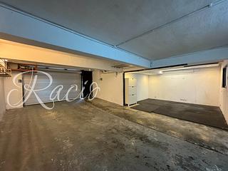 Mid Levels Central - 6B-6E, Bowen Road 17