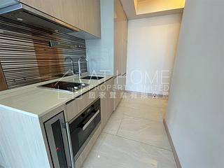 Sai Ying Pun - King's Hill 05