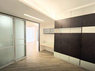Central - Wo On Building 06
