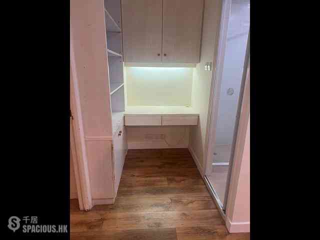Sheung Wan - Kam Fung Building 03