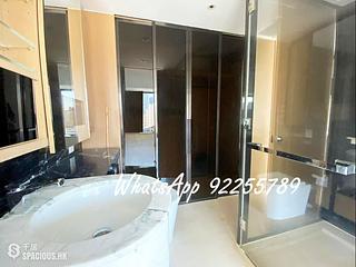 Mid Levels Central - Gramercy 04