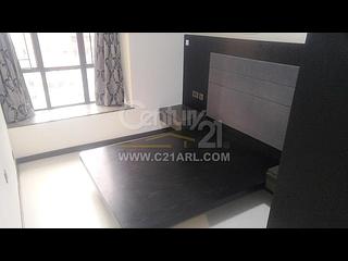 Mid Levels Central - Elegant Terrace 04
