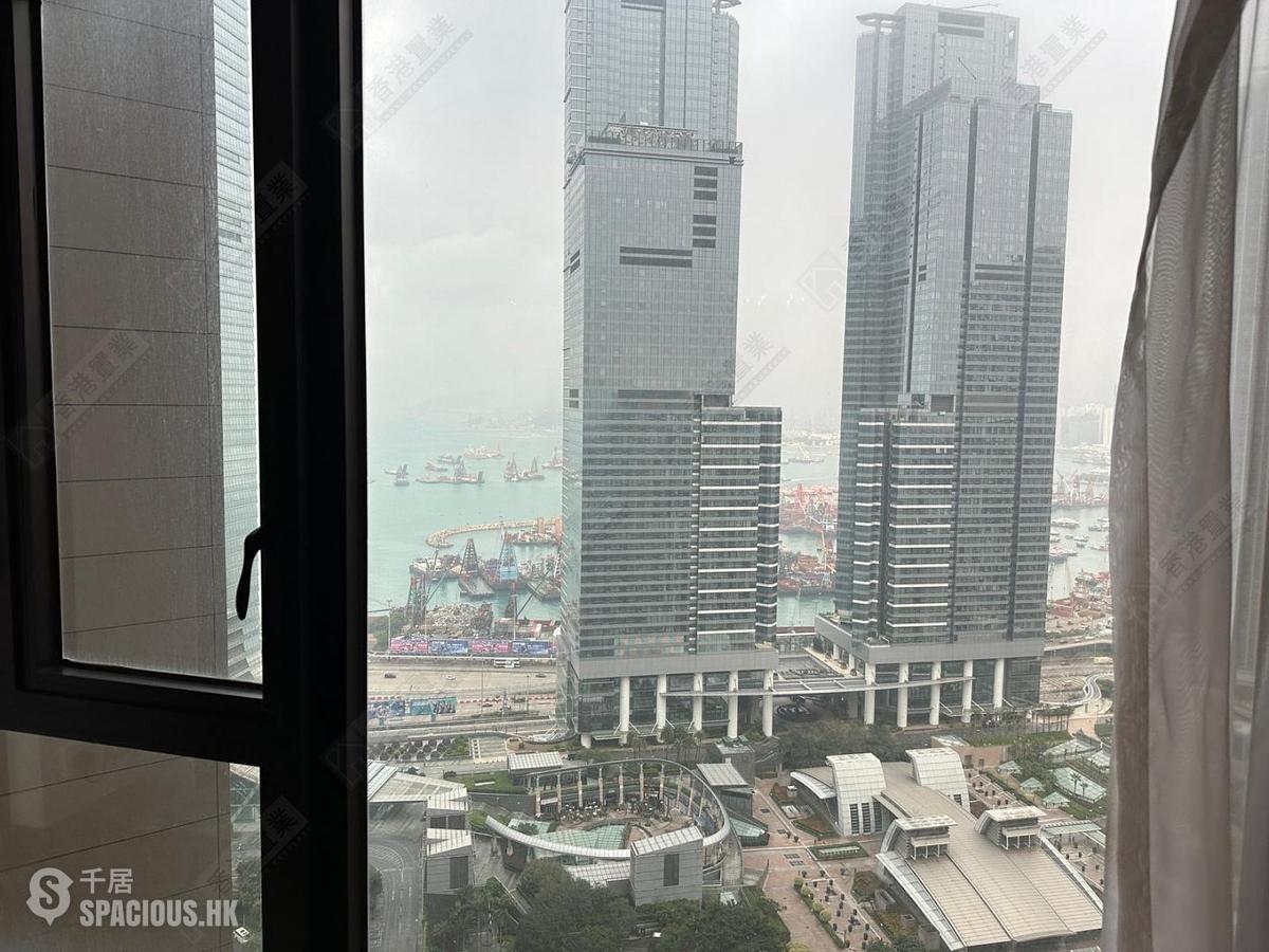 West Kowloon - The Cullinan (Tower 21 Zone 2 Luna Sky) 01