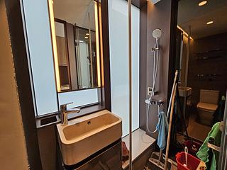 North Point - One Prestige 04