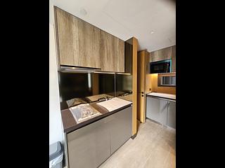 North Point - One Prestige 07