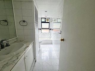 Mid Levels Central - Estoril Court 03