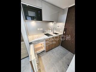 佐敦 - AVA 62 02