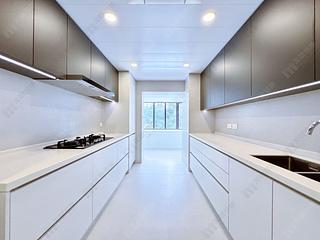 Mid Levels Central - Estoril Court Block 1 12