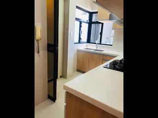 Mid Levels Central - Elegant Terrace 05