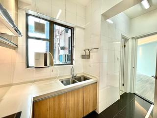 Shek Tong Tsui - The Belcher's Phase 1 Block 1 05