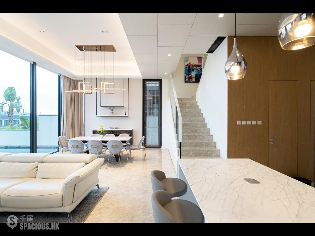 Discovery Bay - Discovery Bay Phase 18 Il Picco 01