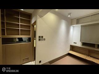 Sai Ying Pun - Golden Phoenix Court 06