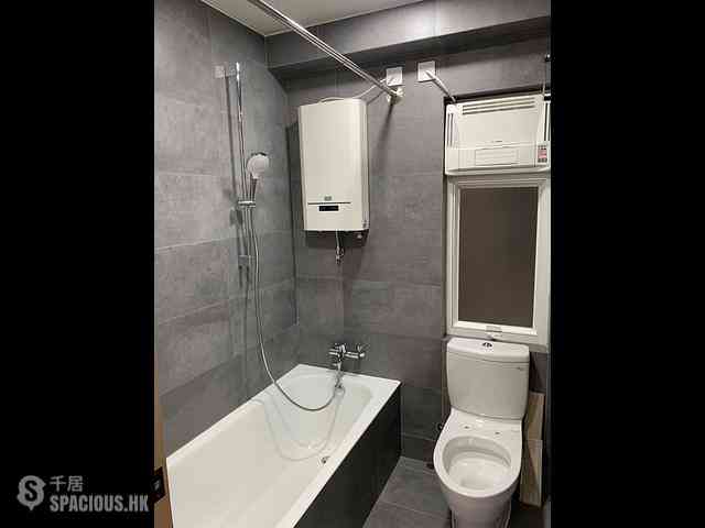 Kwai Chung - Sun Kwai Hing Gardens Block A 02