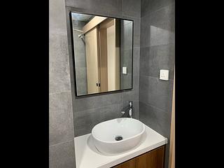 Kwai Chung - Sun Kwai Hing Gardens Block A 03