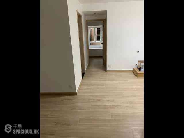 Kwai Chung - Sun Kwai Hing Gardens Block A 04