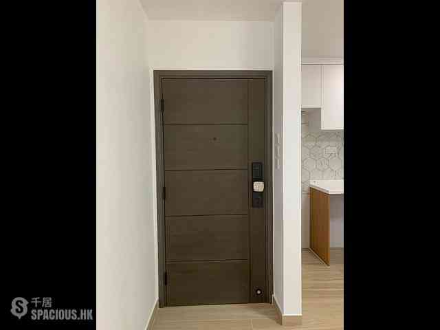 Kwai Chung - Sun Kwai Hing Gardens Block A 08