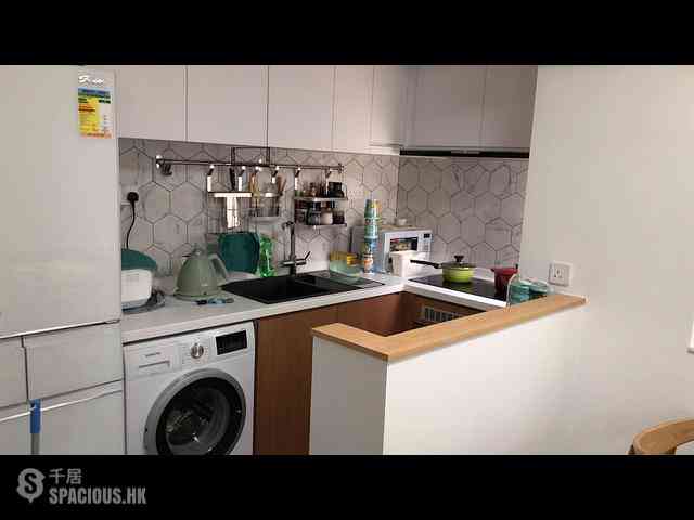 Kwai Chung - Sun Kwai Hing Gardens Block A 09