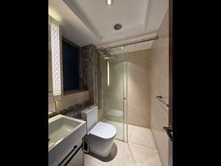 Wan Chai - The Avenue Phase 1 04