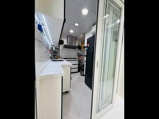 炮台山 - 北角中心大厦B座 11