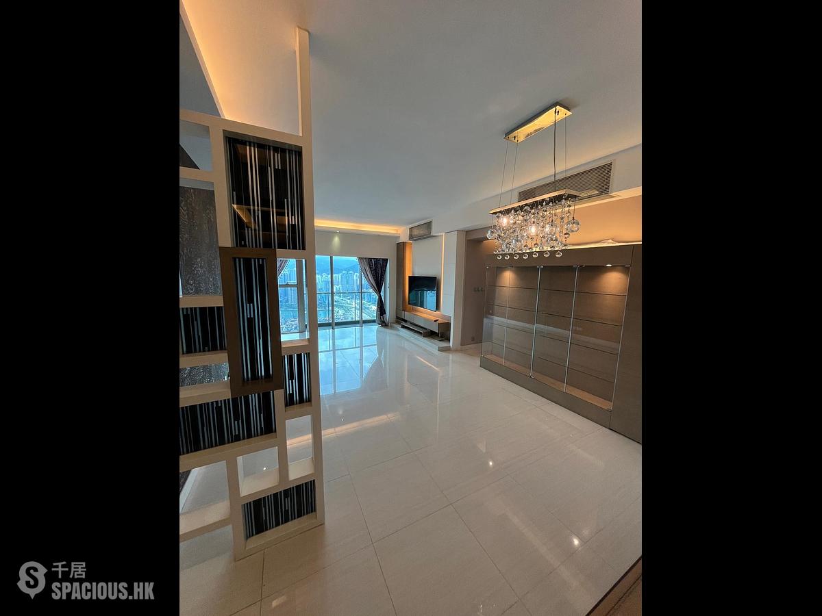 West Kowloon - Sorrento Phase 2 Block 2 01