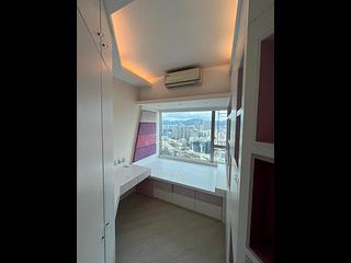 West Kowloon - Sorrento Phase 2 Block 2 03