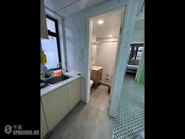 Sai Ying Pun - Wing Fong Mansion 06
