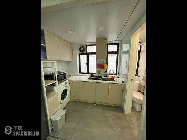 Sai Ying Pun - Wing Fong Mansion 07