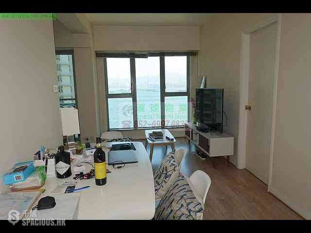 Kennedy Town - The Merton 01