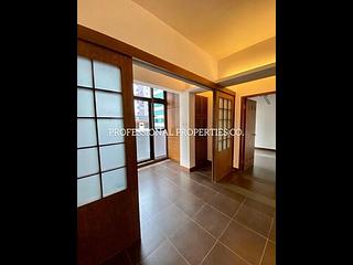 Sai Ying Pun - Tak Yan Building 06