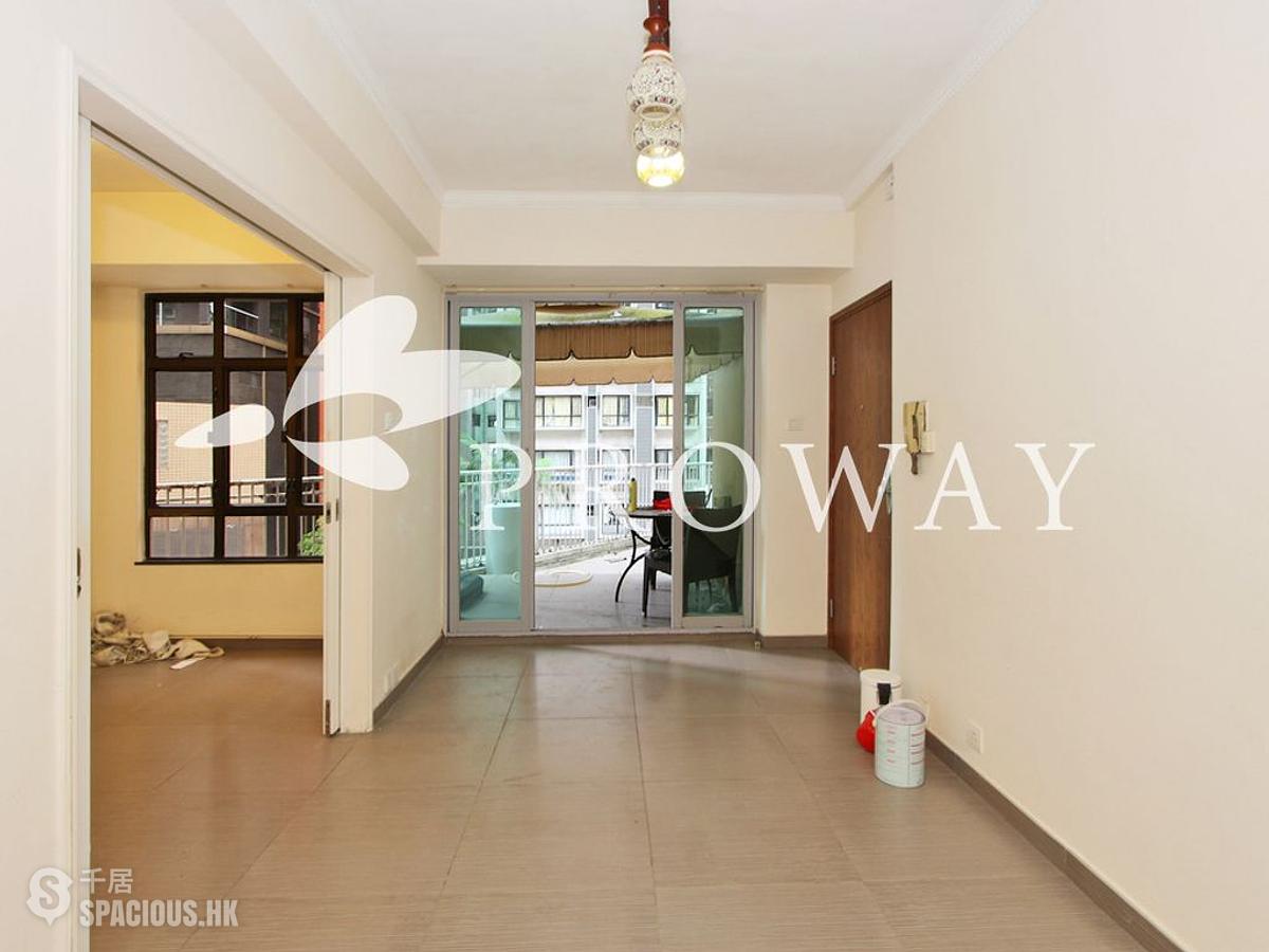 Mid Levels Central - Good View Court 01