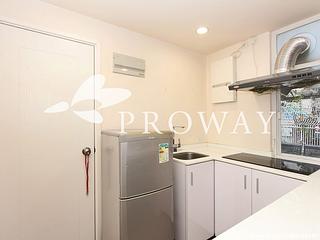 Mid Levels Central - Good View Court 08