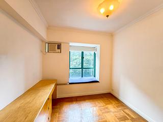 Mid Levels Central - Hillsborough Court Block 2 04