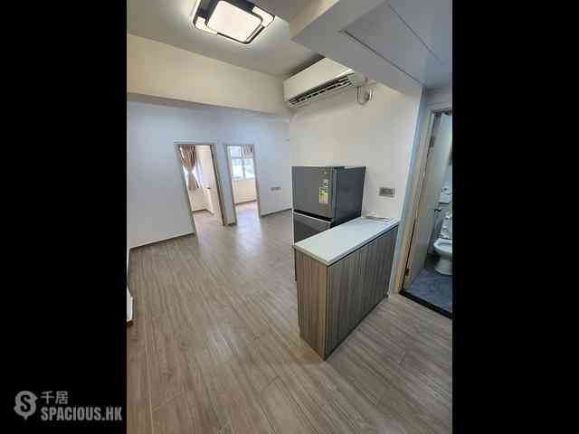 Sai Ying Pun - Wing Fong Mansion 04