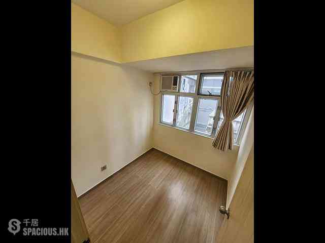 Sai Ying Pun - Wing Fong Mansion 08