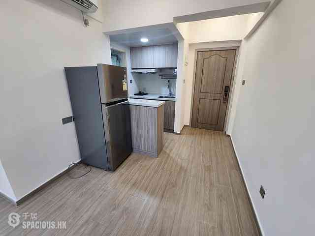Sai Ying Pun - Wing Fong Mansion 10