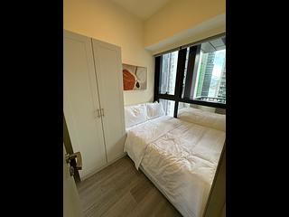 Sai Ying Pun - The Queens 03