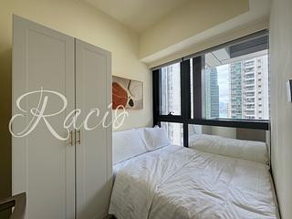 Sai Ying Pun - The Queens 05