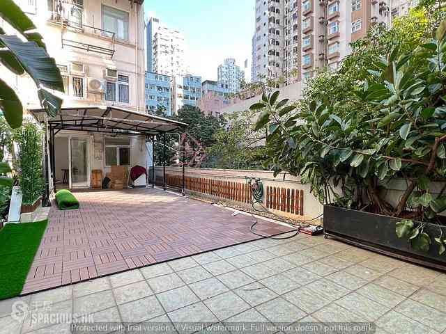 Sai Ying Pun - Hang Yue Building 01
