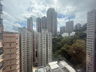 坚尼地城 - 坚城中心 04