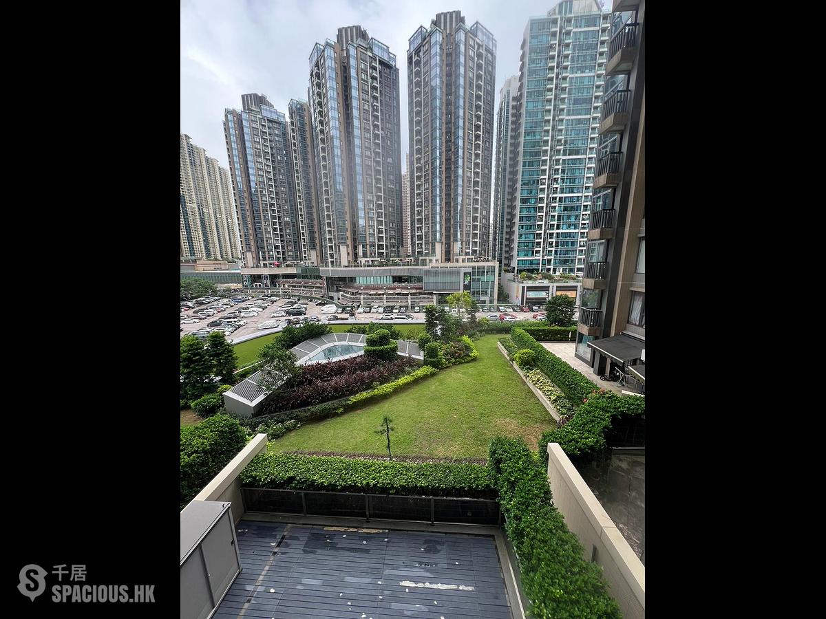 Tseung Kwan O - The Wings IIIA 01