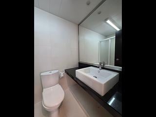 Mid Levels Central - Hillsborough Court 06