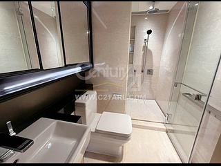 Mid Levels Central - 3, MacDonnell Road 08
