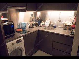Wan Chai - Convention Plaza Apartments 04