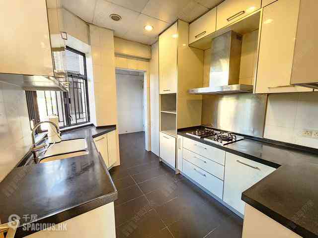 Jardines Lookout - Cavendish Heights Block 7 09