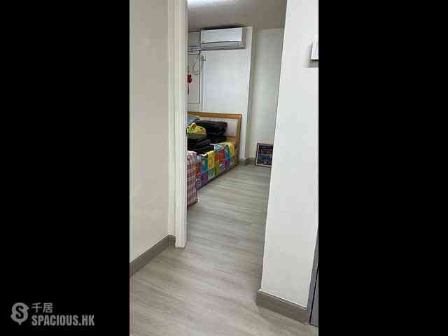 Sai Ying Pun - Po Fung Mansion 01