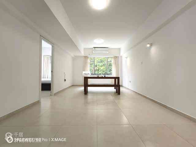 Wan Chai - Hung Fat Building 04