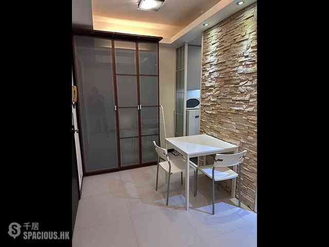 Causeway Bay - Lee Fat Building 02