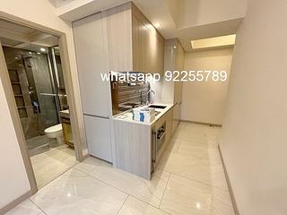 Sai Ying Pun - King's Hill 02