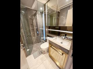 Sai Ying Pun - King's Hill 04