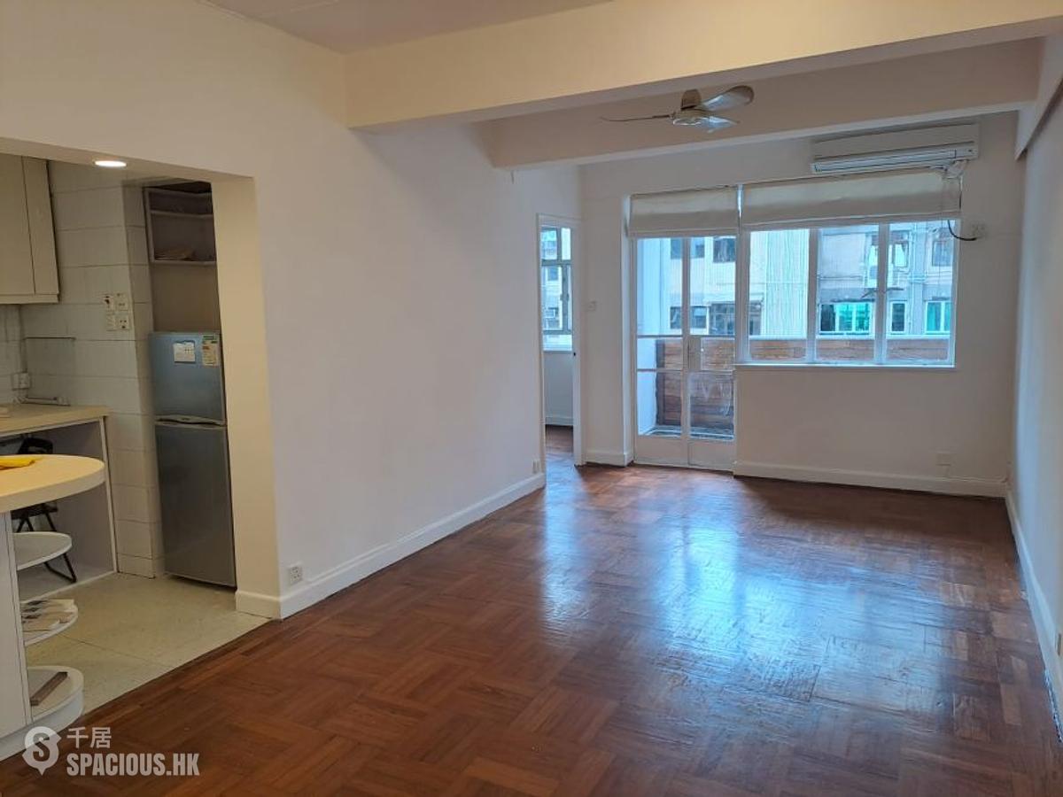 Mid Levels Central - Mountain View Court 01